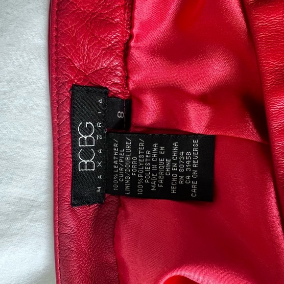 BCBG mini red leather (in photos) skirt - Picture 3 of 5